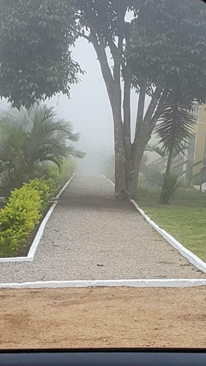 Flat Condominio Paraiso Serra Negra ベゼーホス エクステリア 写真