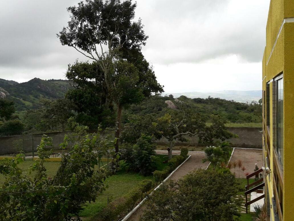 Flat Condominio Paraiso Serra Negra ベゼーホス エクステリア 写真